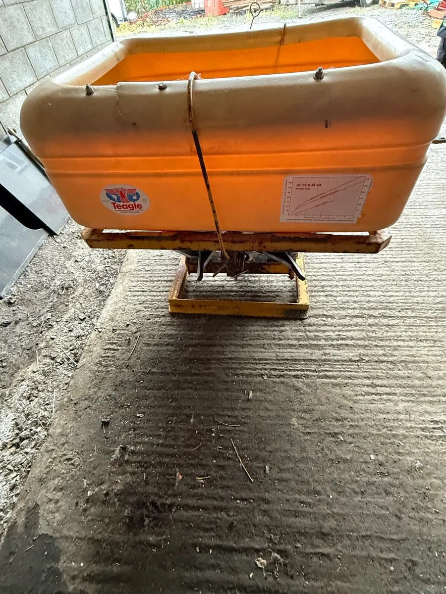 Double Teagle manure spreader - Image 1