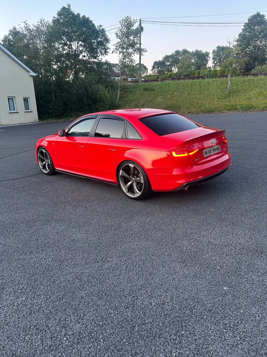 Audi a4 b8.5 Black Edition S-Line - Image 3
