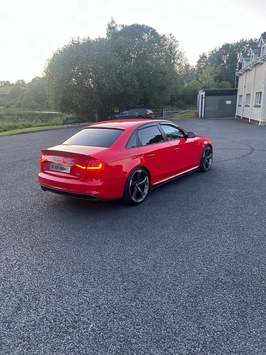 Audi a4 b8.5 Black Edition S-Line - Image 4