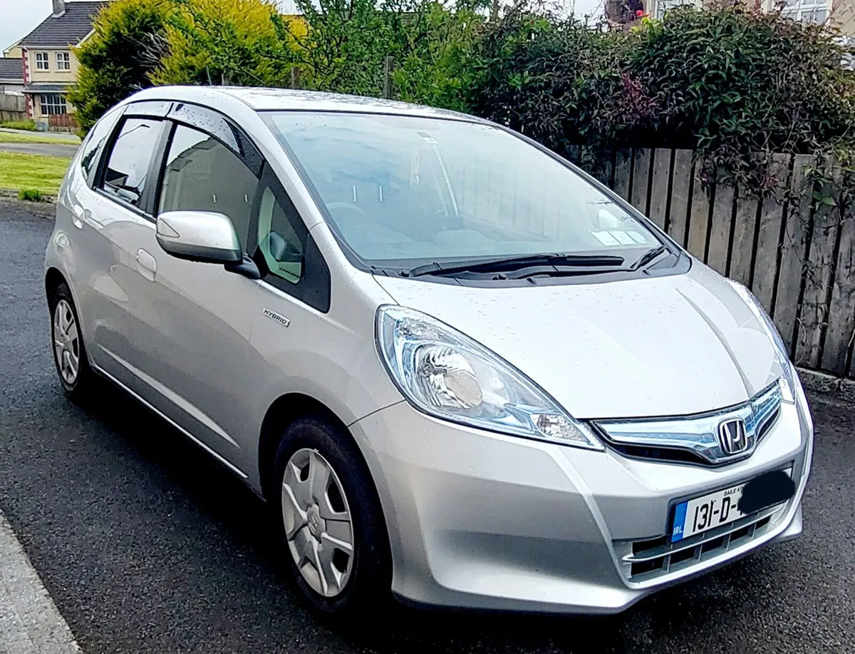 Honda Fit 2013 - Image 2