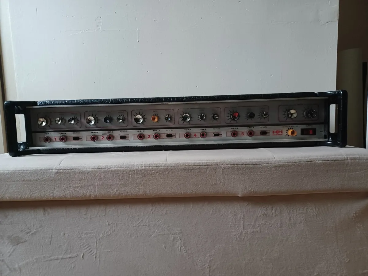 P.A.  AMPLIFIER - Image 1