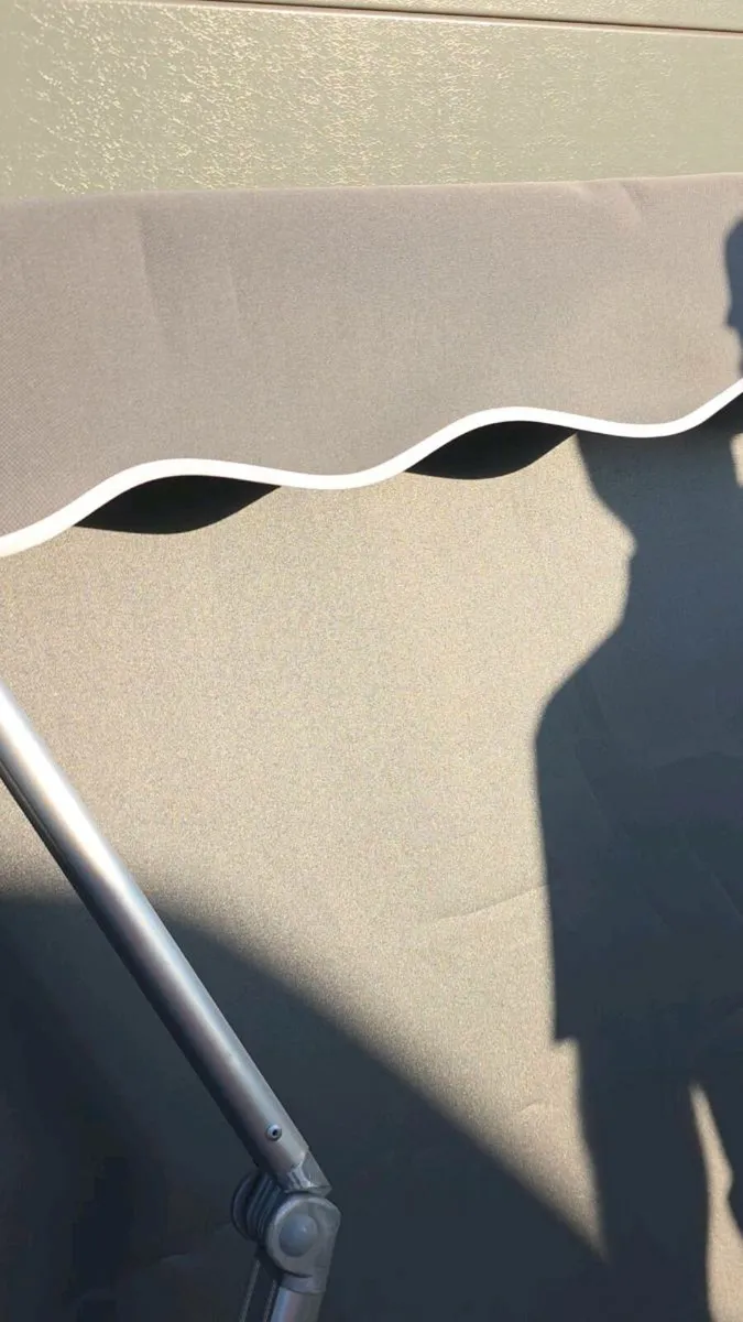 Retractable Awnings 2m or 4m brand new - Image 1
