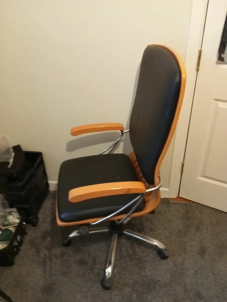 Office Chair - Image 2