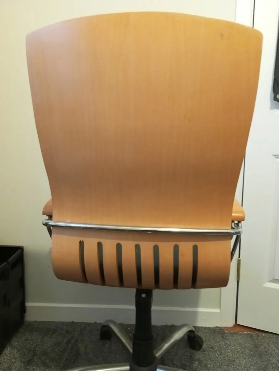 Office Chair - Image 3