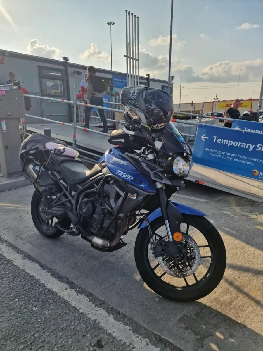 Triumph Tiger 800 XRX - Image 1
