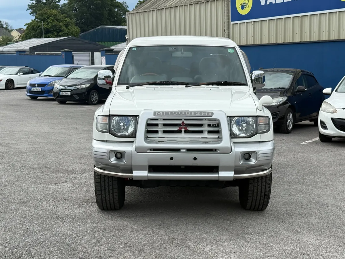 Fresh Japanese Import Mitsubishi Pajero 3.5 V6 Pet - Image 2