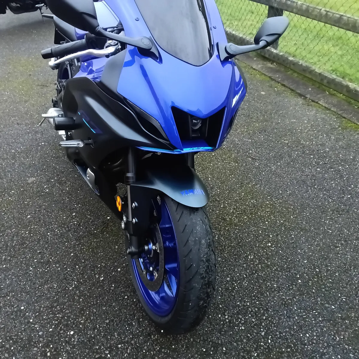 2023 Yamaha R7 - Image 2