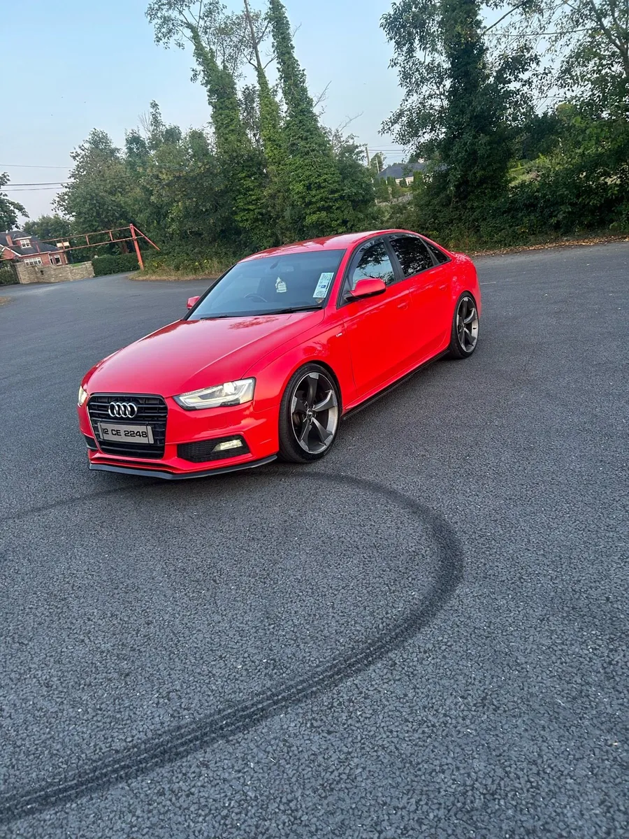 Audi a4 b8.5 Black Edition S-Line - Image 2