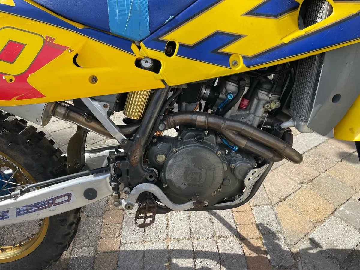 Husqvarna TE250 Limited Edition(100 Anniversary) - Image 3