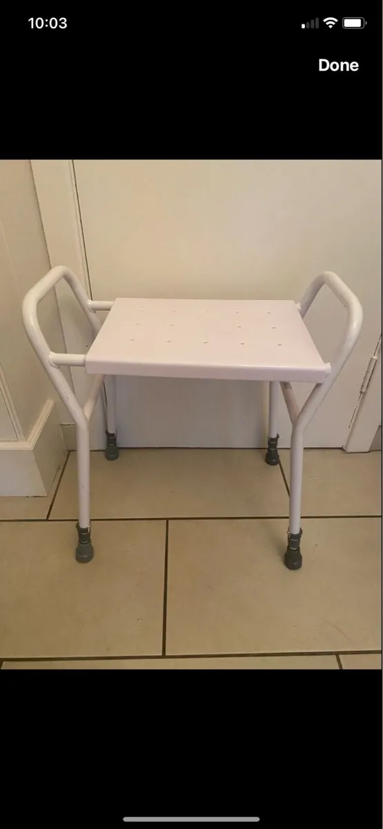Murray’s Shower Seat - Image 1