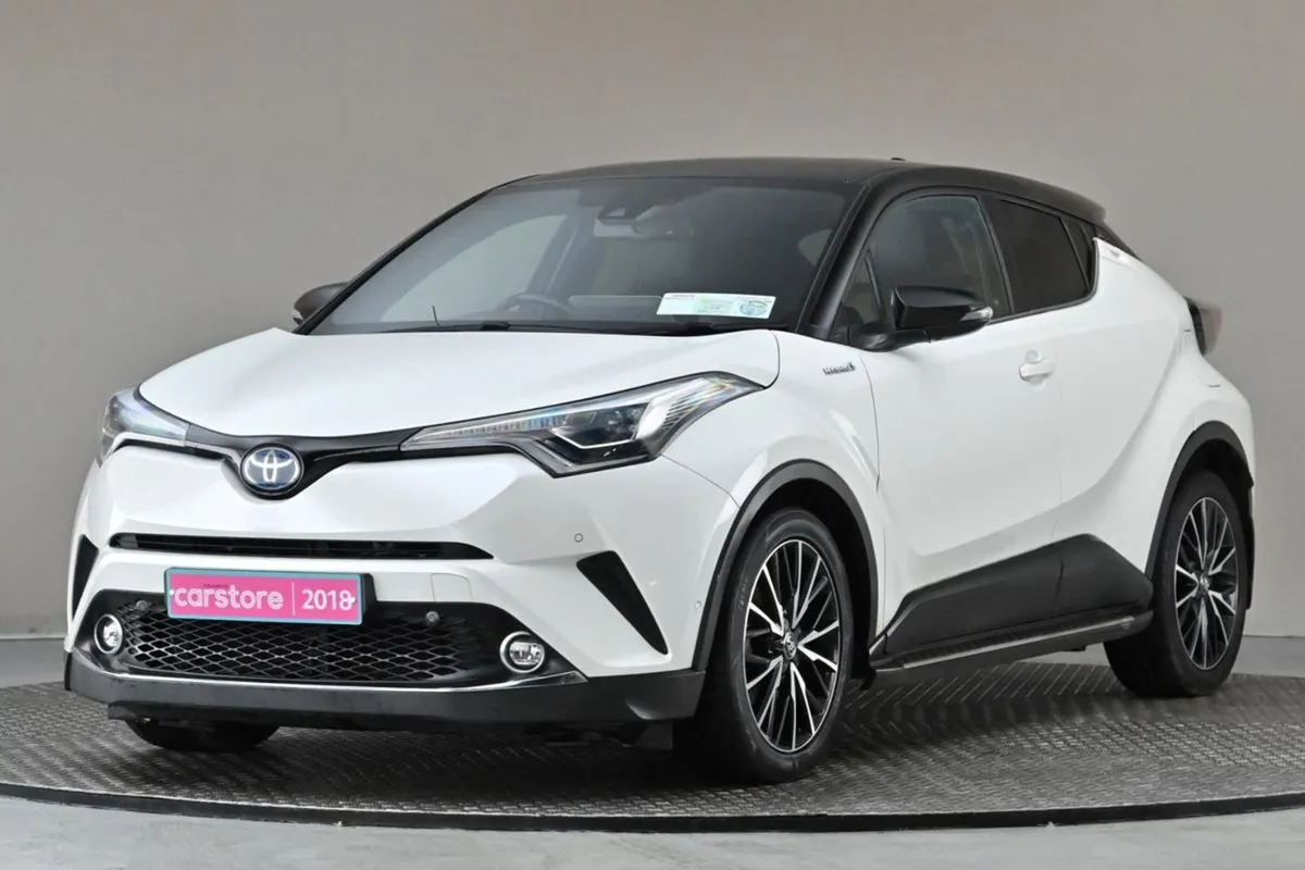 Toyota C-HR 1.8 Hybrid SOL  2tone Roof grey Leath - Image 3