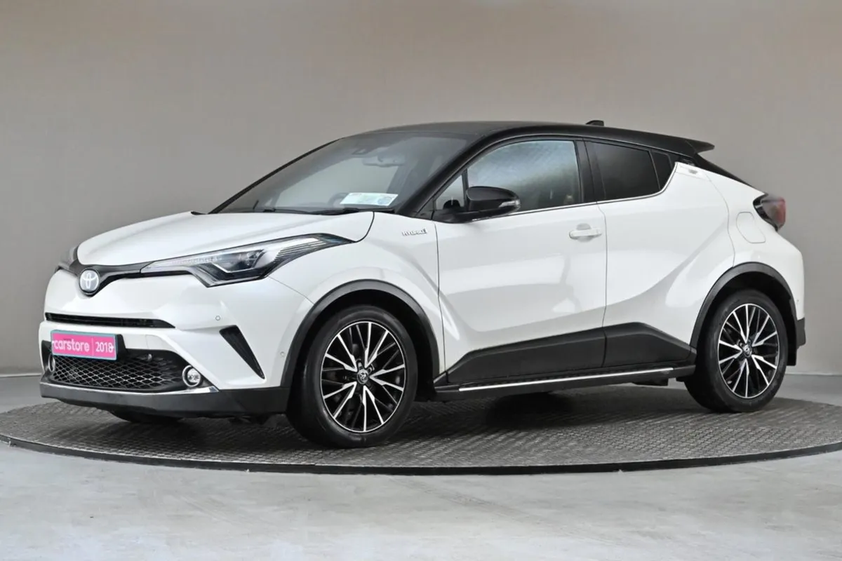 Toyota C-HR 1.8 Hybrid SOL  2tone Roof grey Leath - Image 4