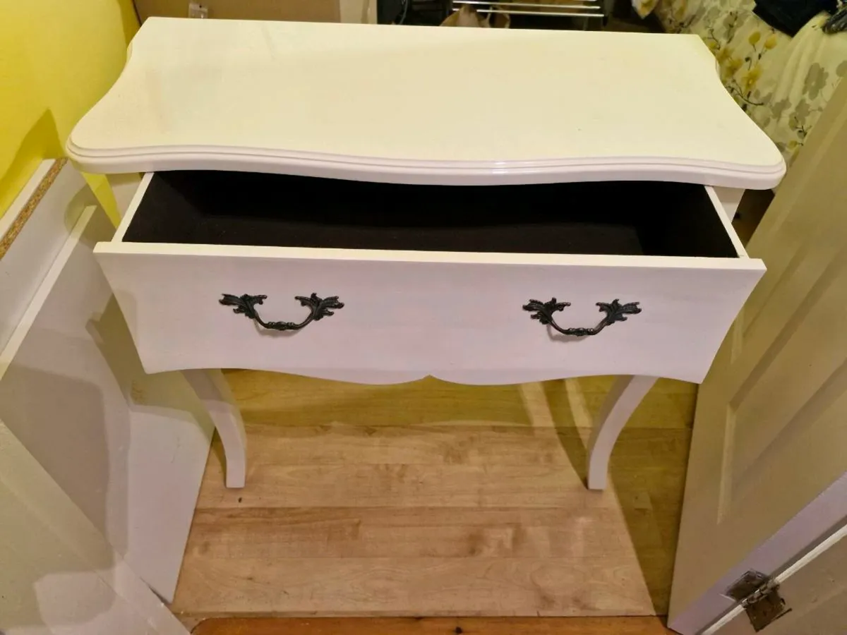 Console table - Image 2