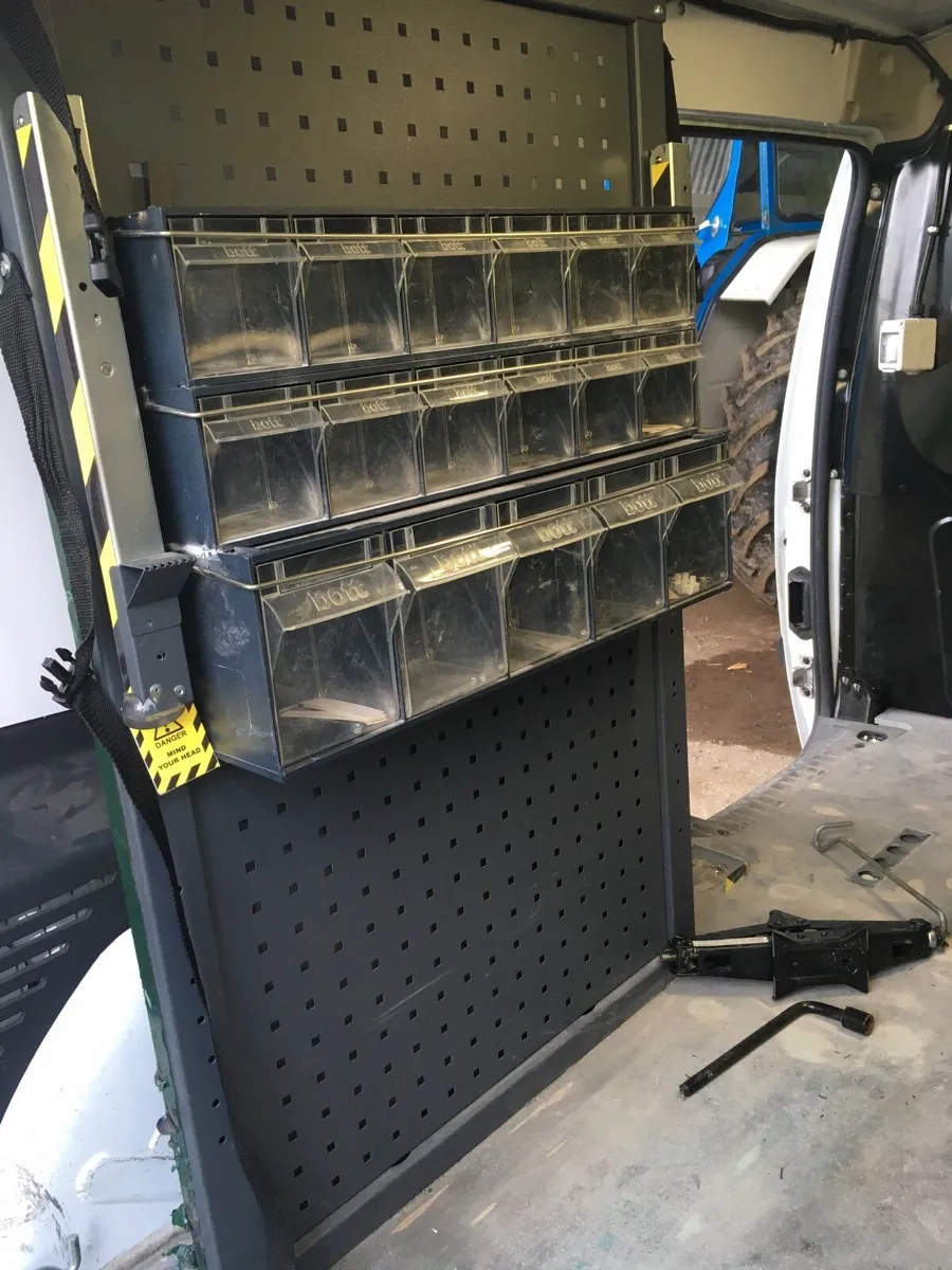 Van shelving - Image 4