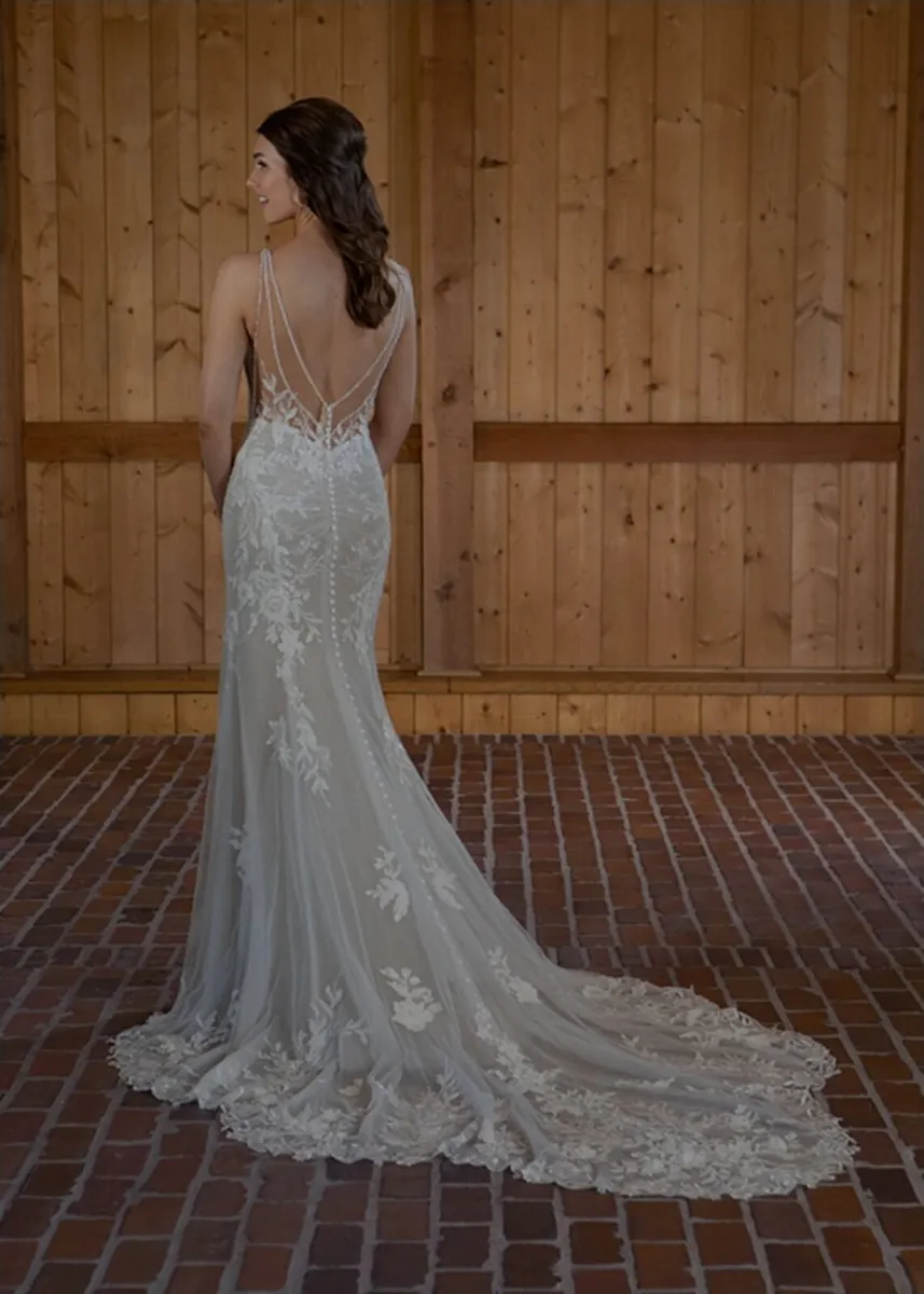 Essence of Australia Wedding Dress - Image 2