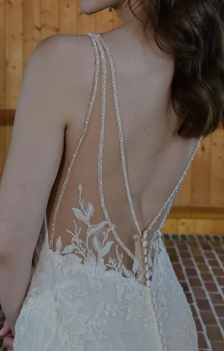 Essence of Australia Wedding Dress - Image 4
