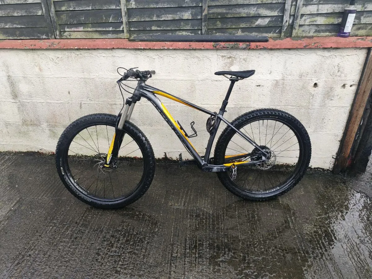 Specialized mountain bike - Image 3