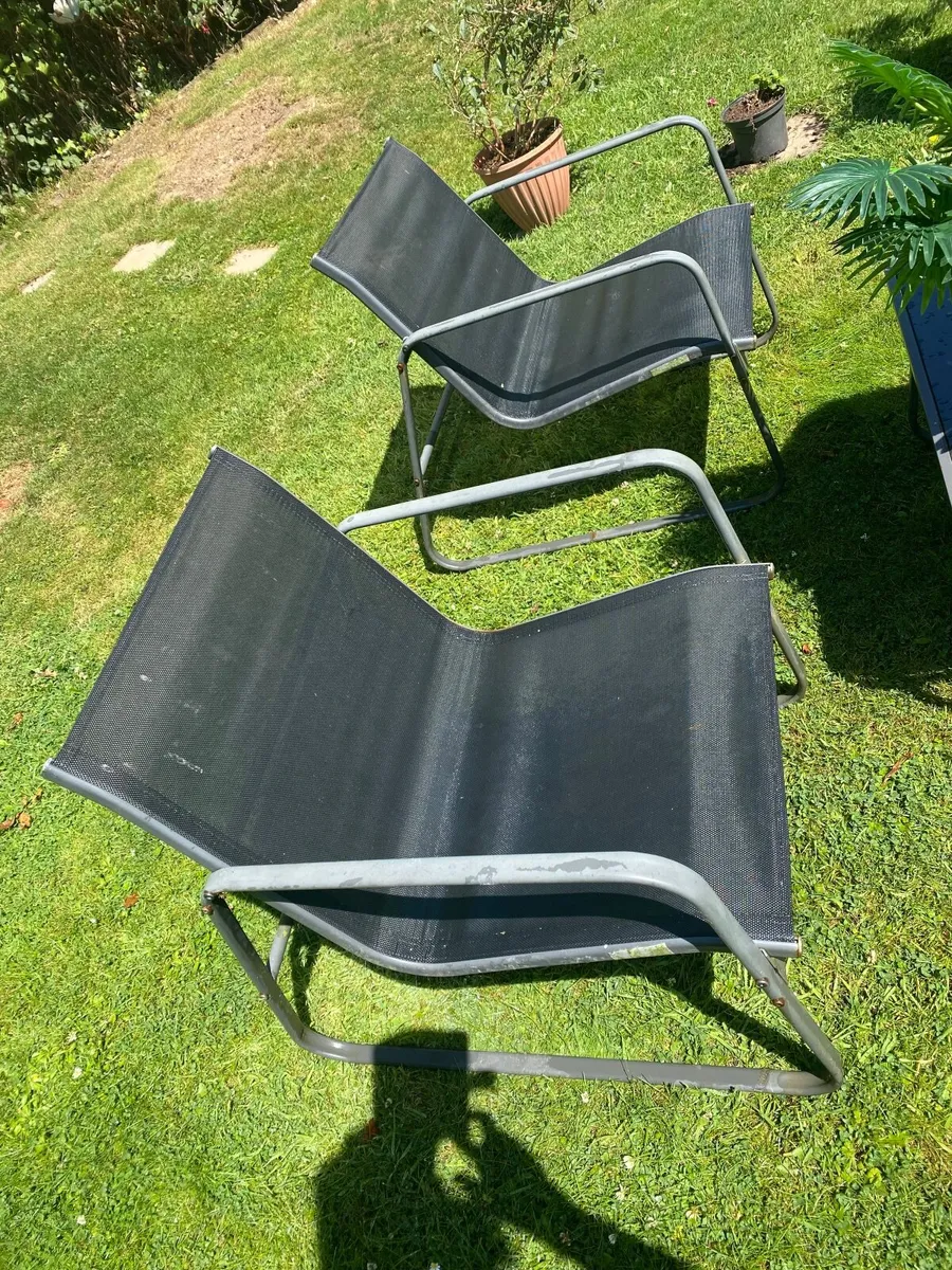 Patio set - Image 2