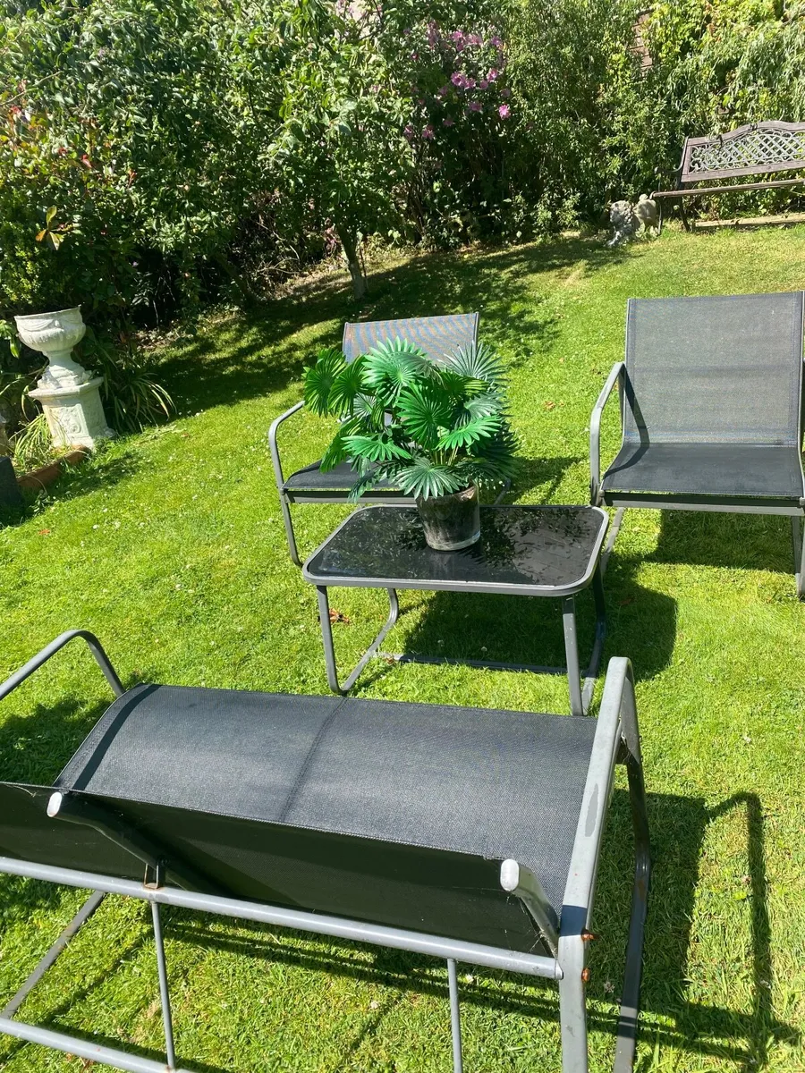Patio set - Image 3