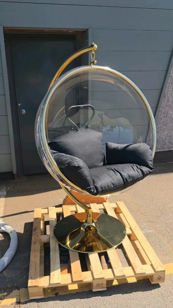 Hanging chair Acrylic bubble chair egg chair - Image 1