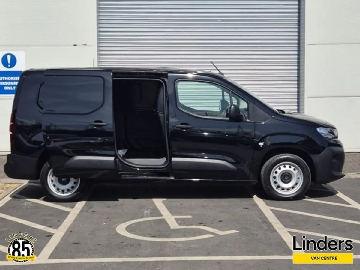 Opel Combo LWB 3 Seats - Image 3