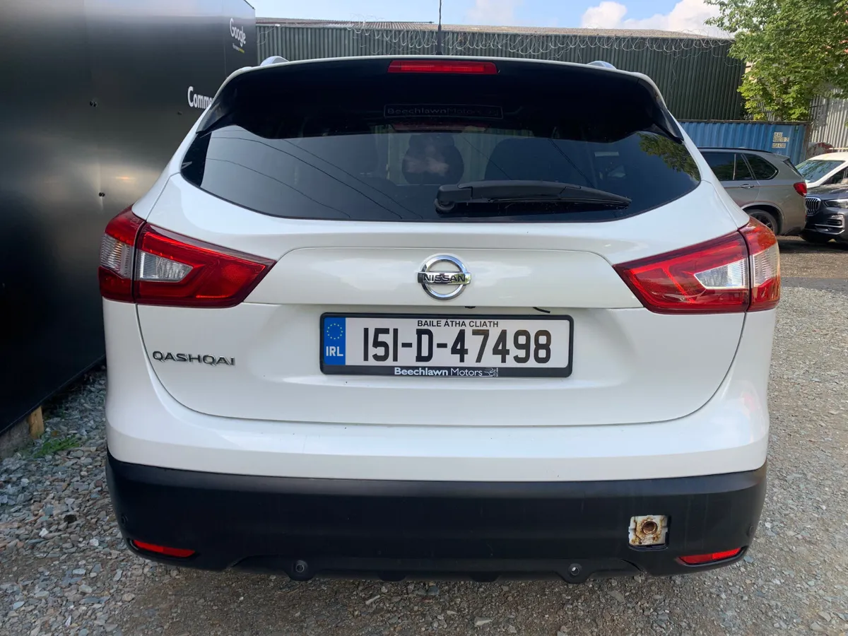 NISSAN QASHQAI 1.2 XE 5DR - Image 4