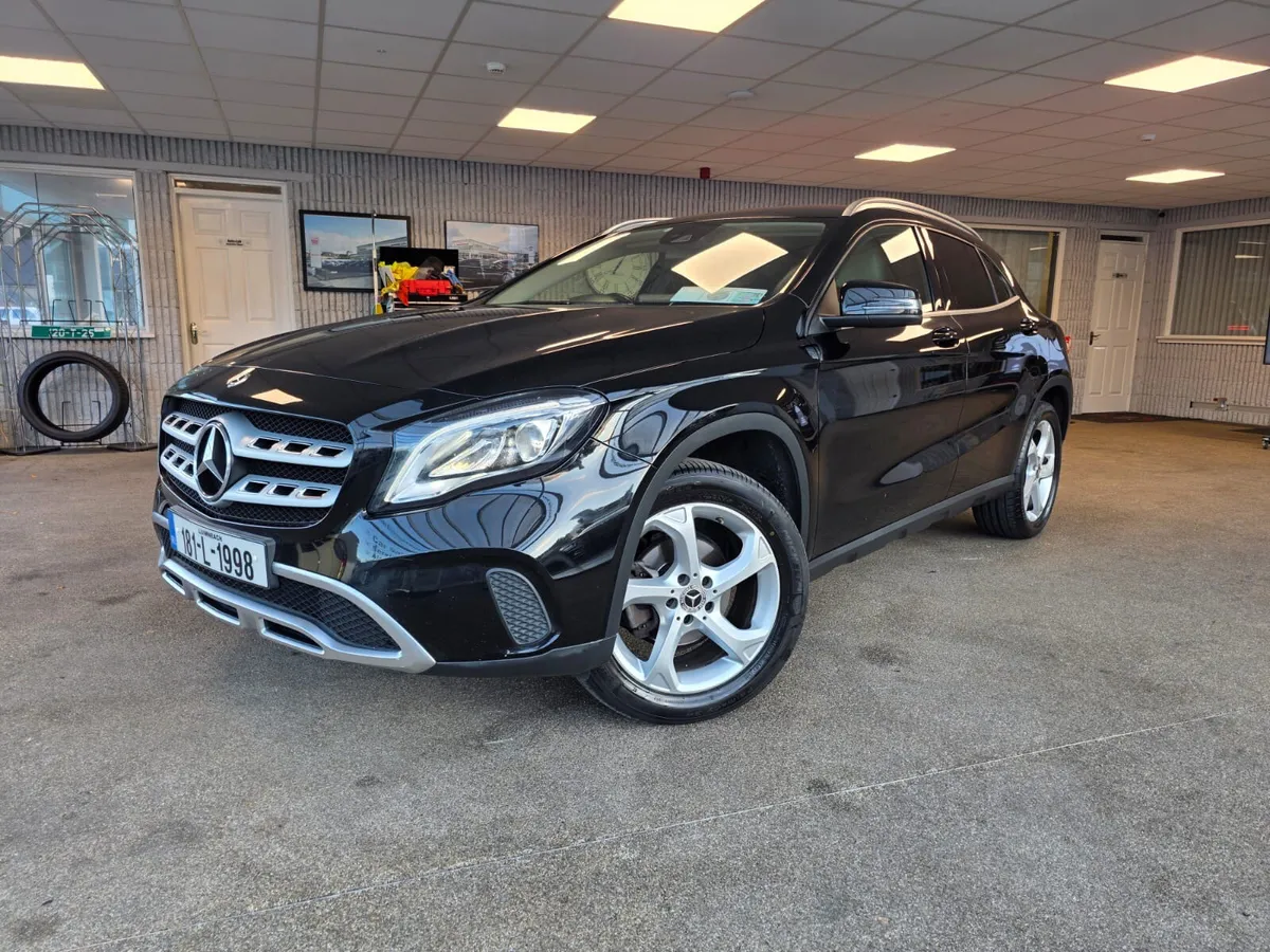 Mercedes-Benz GLA 180 Urban 1.5 D 2018 - Image 2