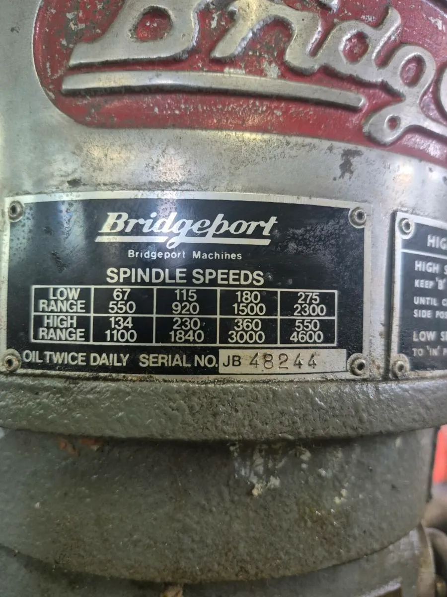 Bridgeport milling machine - Image 4