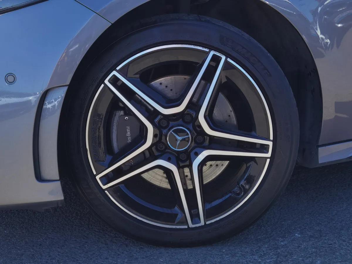 MERCEDES-BENZ A250 E AMG LINE EXECUTIVE EDITION - Image 2