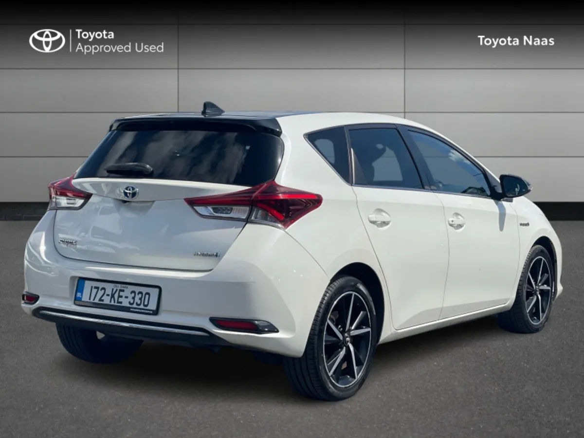 Toyota Auris AURIS HYBRID LUNA SPORT - Image 2