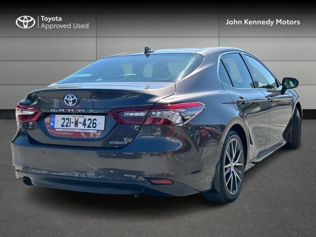 Toyota Camry PLATINUM EDITION 4 4DR AUTO - Image 2