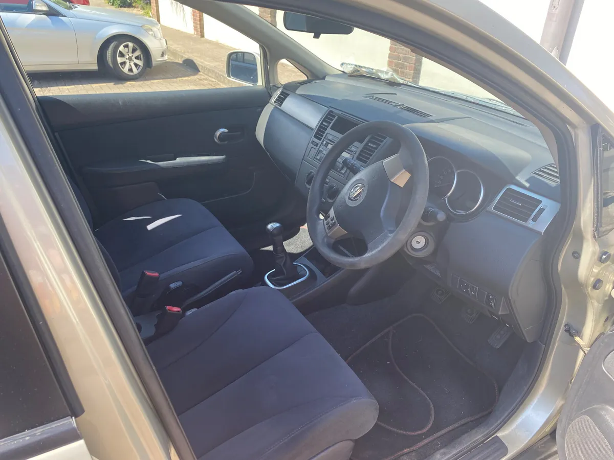 Nissan Tiida 1.6 SE - 0868212190 - Image 4