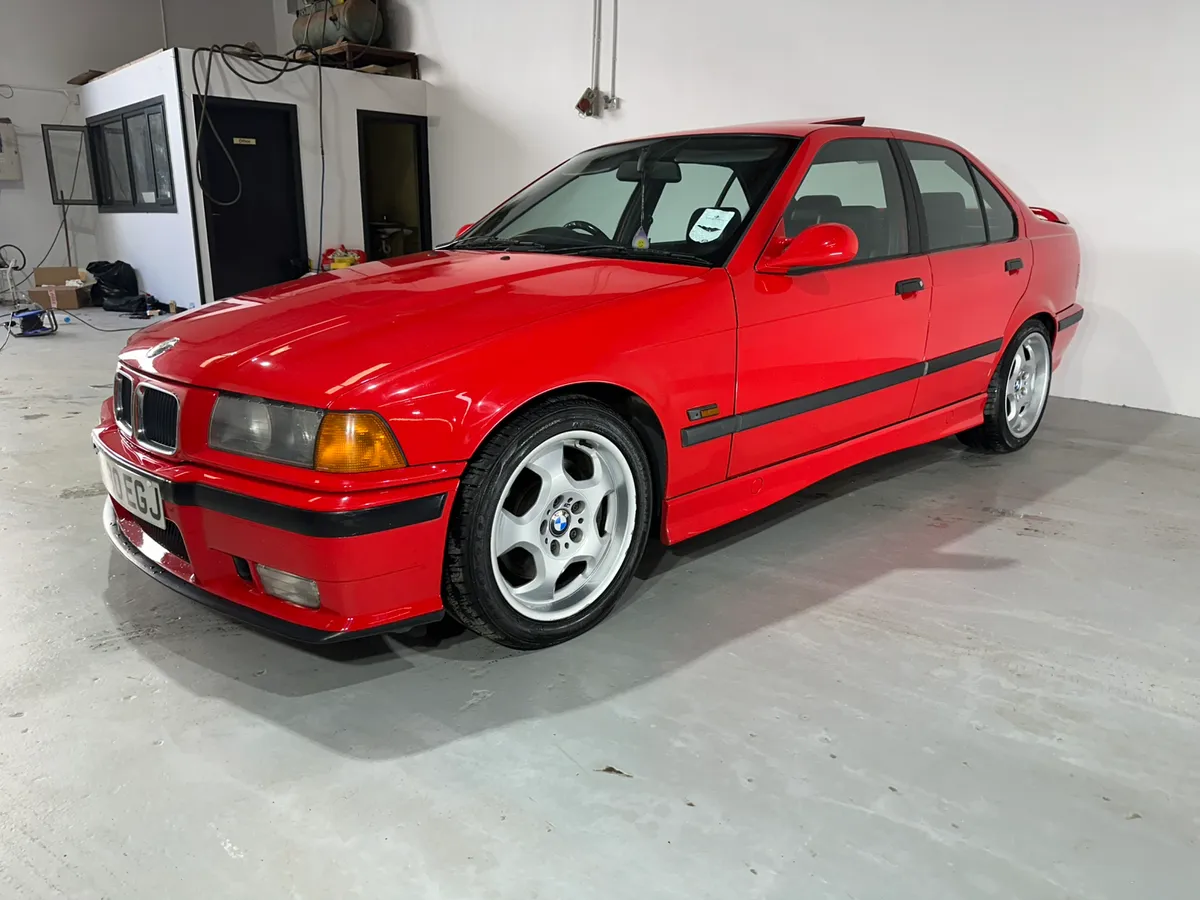 1995 bmw m3 3.0 saloon hellrot red - Image 3