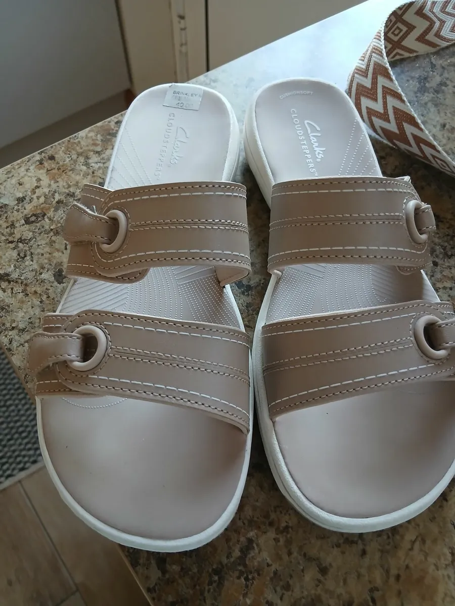 Clarke,s Ladies Sandal - Image 3