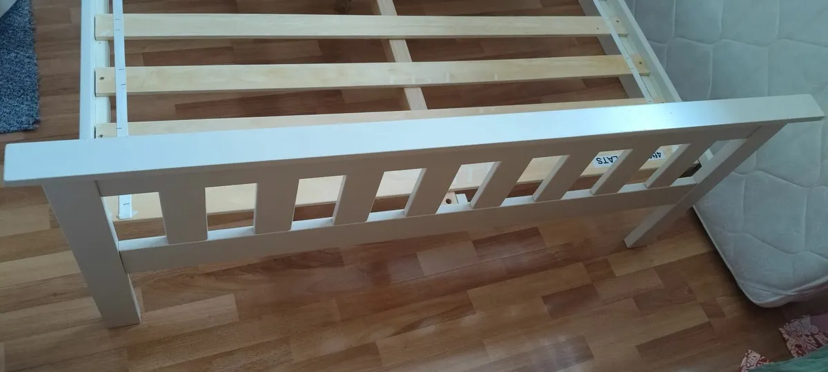 Bed - Image 1