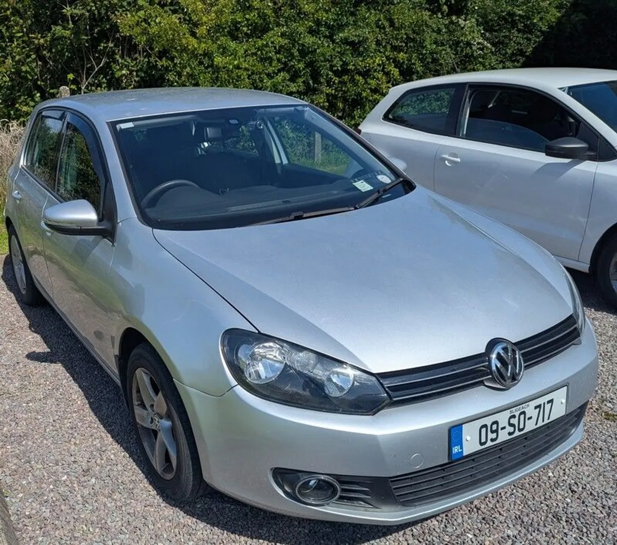 2009 Volkswagen Golf - Image 2