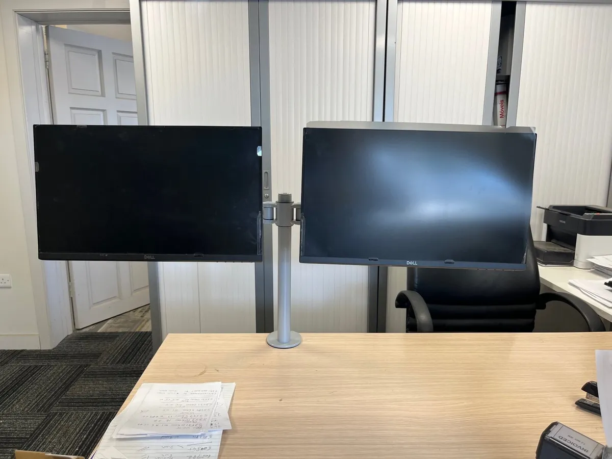 Dell Computer Monitor - Image 1