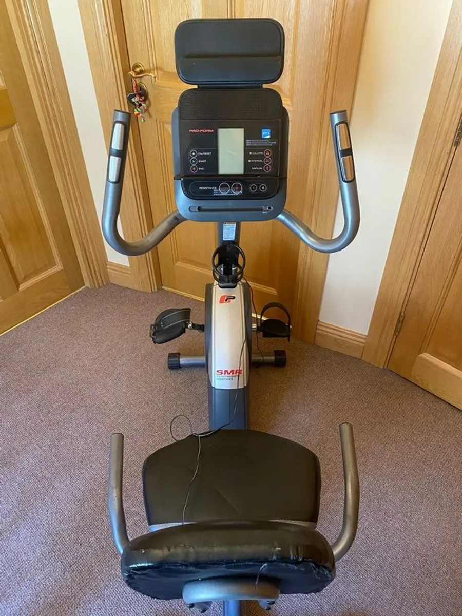Proform 310CSX Exercise Bike - Image 2