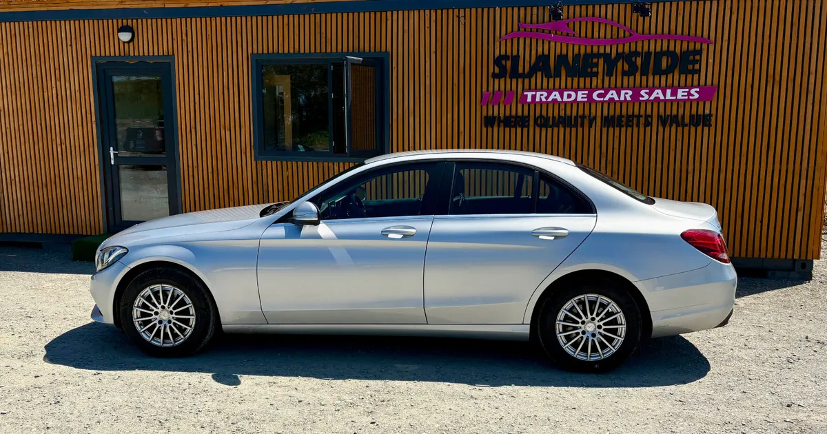 152Mercedes-Benz C220 Auto - Image 2