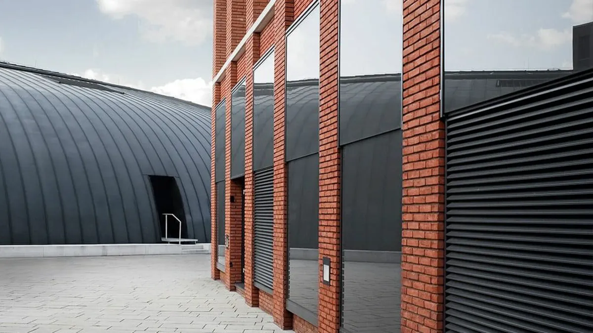 Monsanto Red Brick With Grey Joint - Image 2