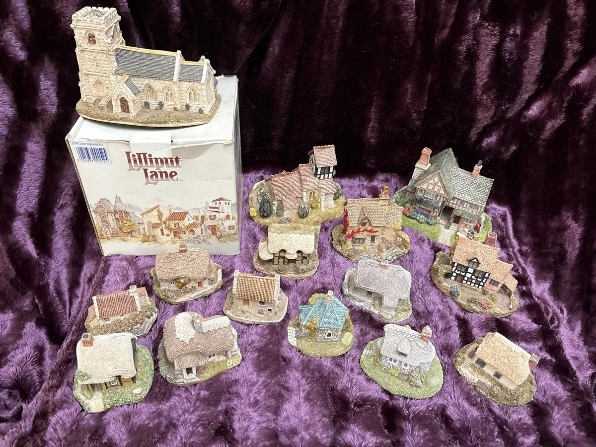 JOB LOT LILLIPUT LANE ORNAMENTS - Image 1