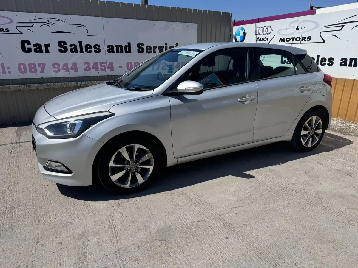 161 Hyundai i20 1.2 Deluxe Warranty - Image 2