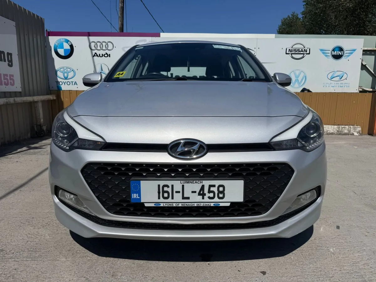 161 Hyundai i20 1.2 Deluxe Warranty - Image 4