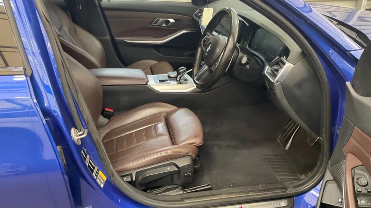 BMW 3 SERIES 330e M SPORT  HYBRID / BROWN LEATHER - Image 2