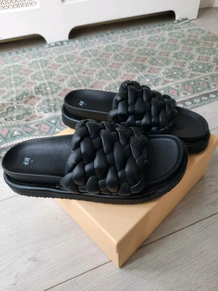 H&M  Flip Flops - Image 2