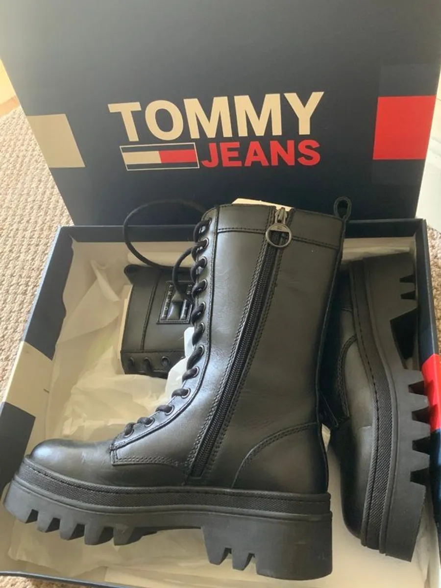 Tommy Jeans Black Boots UK4 - Image 2