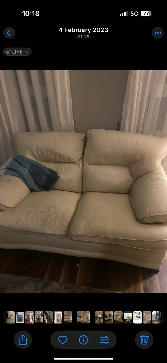 2 seater couch - Image 1