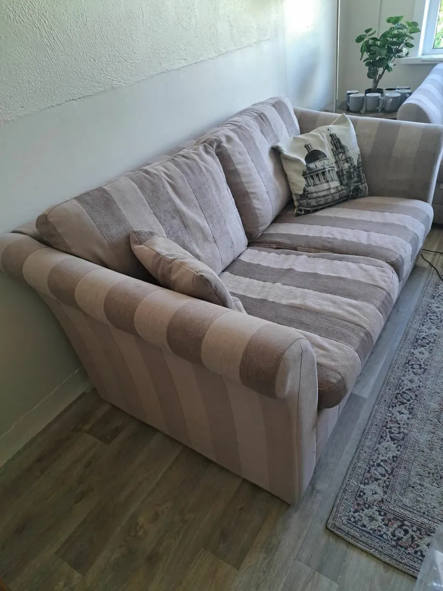 Couch - Image 1