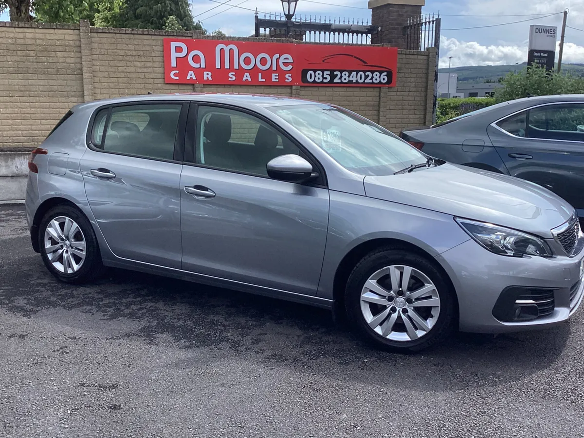 Peugeot 308 ** ONLY 82KMS * F.S.H - Image 3