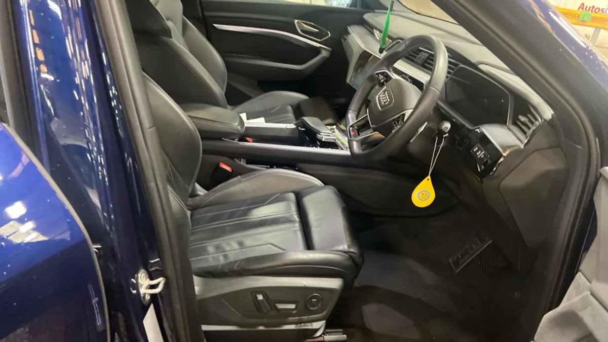 AUDI E-TRON BLACK EDITION 50 QUATTRO // HIGH SPEC - Image 2